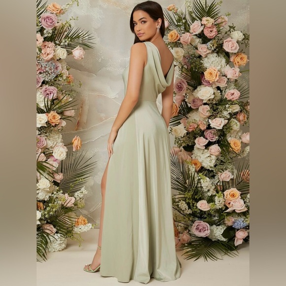 Beautiful sage colored bridesmaids dress :) - Picture 2 of 2